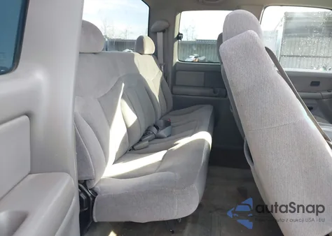 2000 GMC Sierra 1500 Sle from USA, damaged, VIN 2GTEC19V8Y1262222